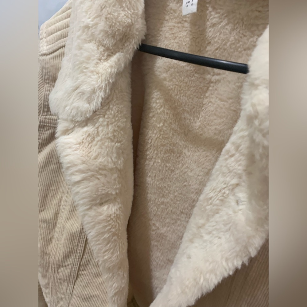 Corduroy jacket, worn once - Picture 3 of 9